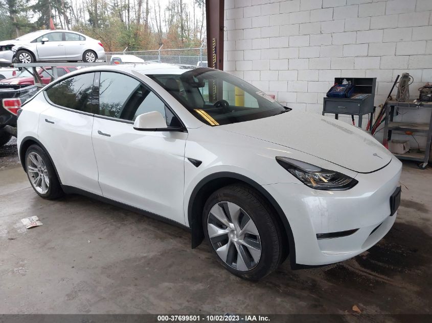 7SAYGDEE5NF389756 Tesla Model Y  