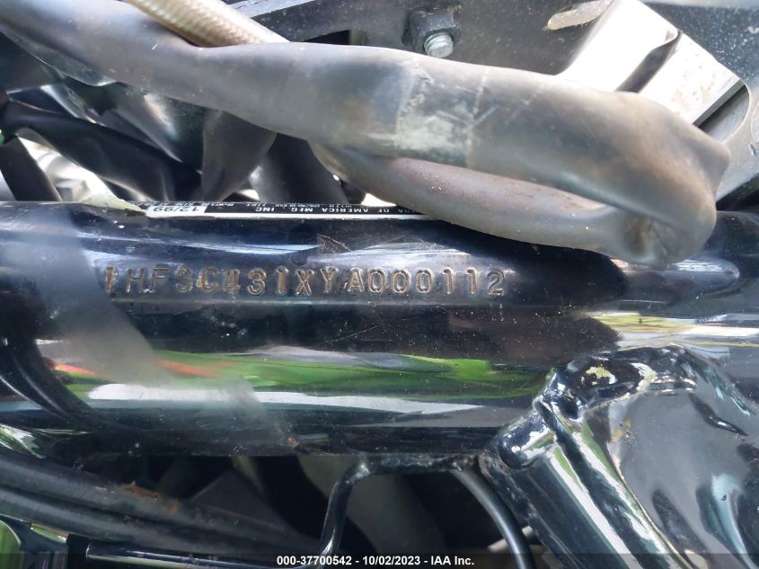 2000 HONDA VT1100 C2 1HFSC431XYA000112