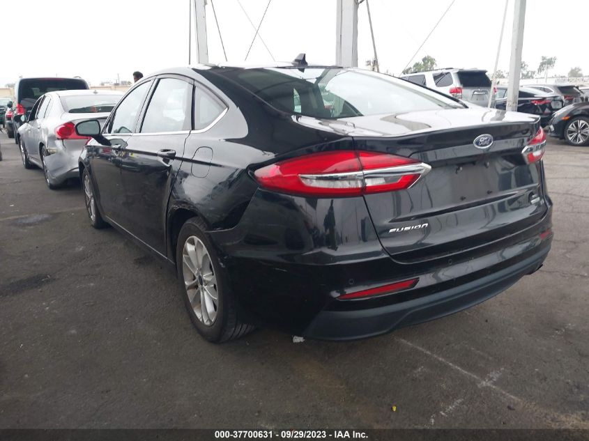 3FA6P0HD0KR215934 2019 FORD FUSION, photo no. 3