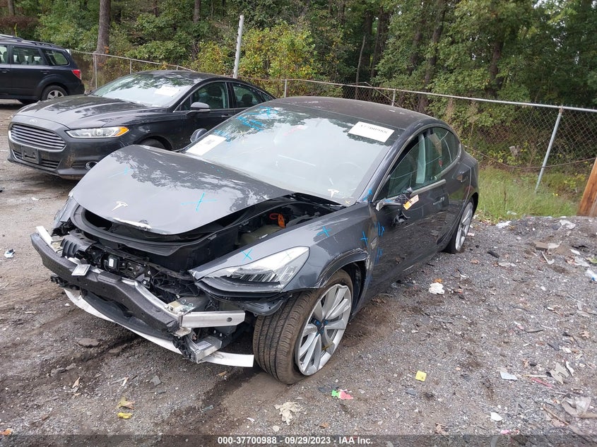 VIN 5YJ3E1EB6JF086822 2018 TESLA MODEL 3 LONG RANGE