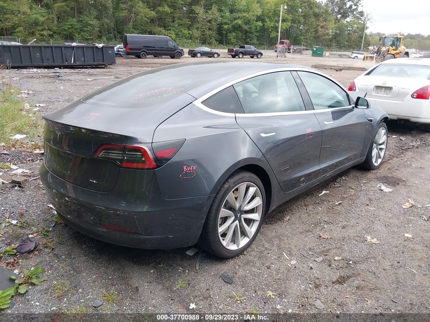 VIN 5YJ3E1EB6JF086822 2018 TESLA MODEL 3 LONG RANGE