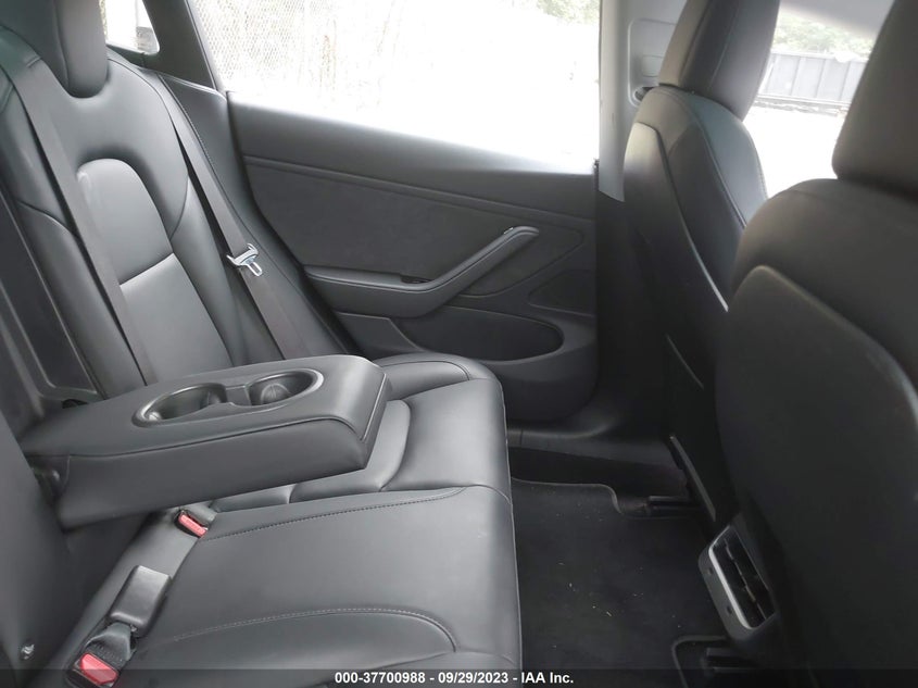 VIN 5YJ3E1EB6JF086822 2018 TESLA MODEL 3 LONG RANGE