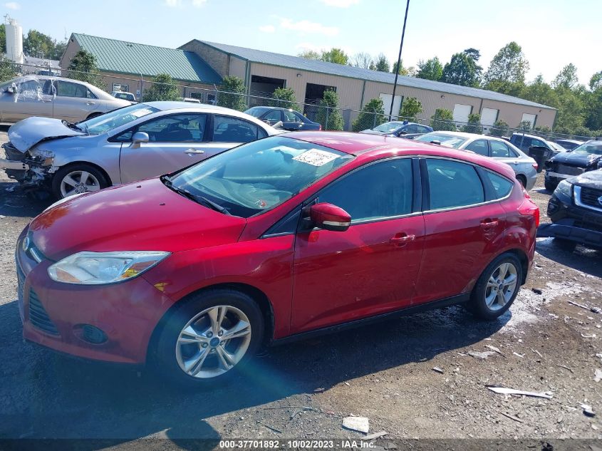 2014 FORD FOCUS SE - 1FADP3K21EL388039