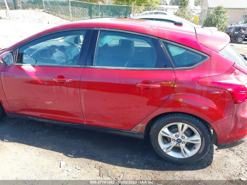 2014 FORD FOCUS SE - 1FADP3K21EL388039