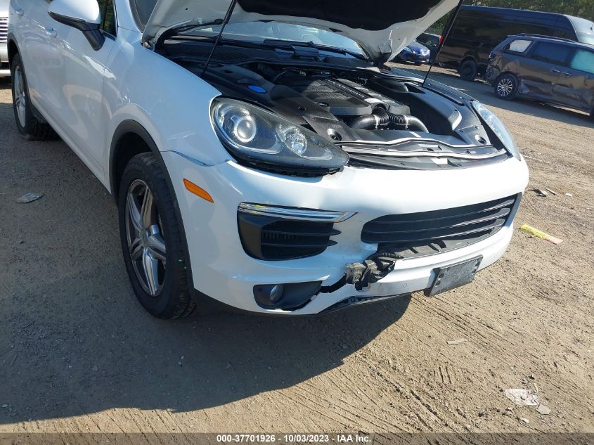 2015 PORSCHE CAYENNE S - WP1AB2A28FLA56400