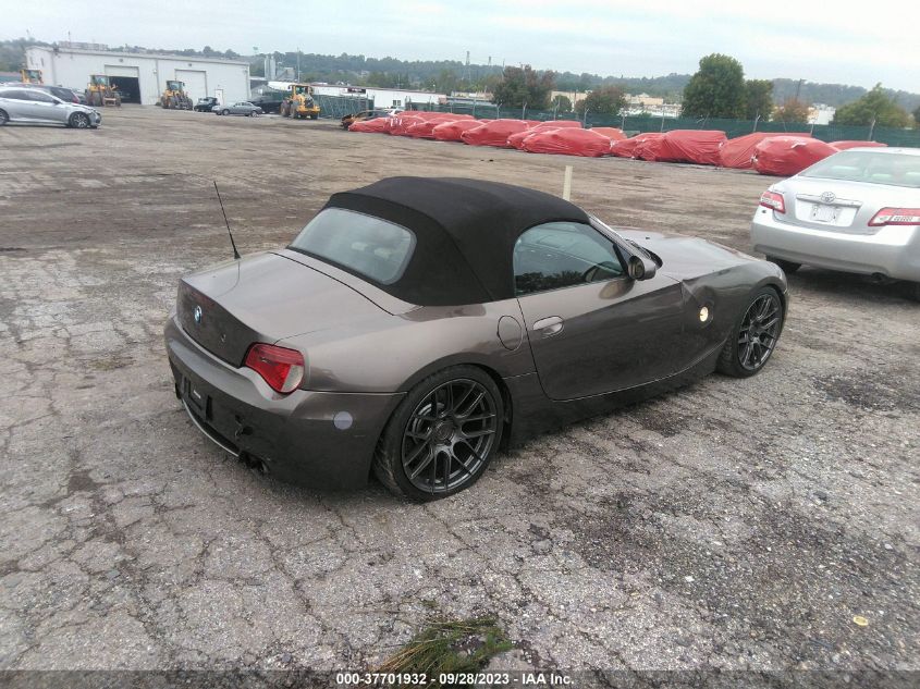 5UMBT93566LY52089 2006 BMW Z4 Mphoto 4