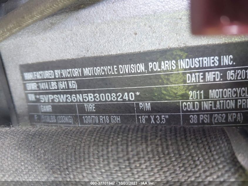2011 VICTORY MOTORCYCLES VISION TOUR 5VPSW36N5B3008240