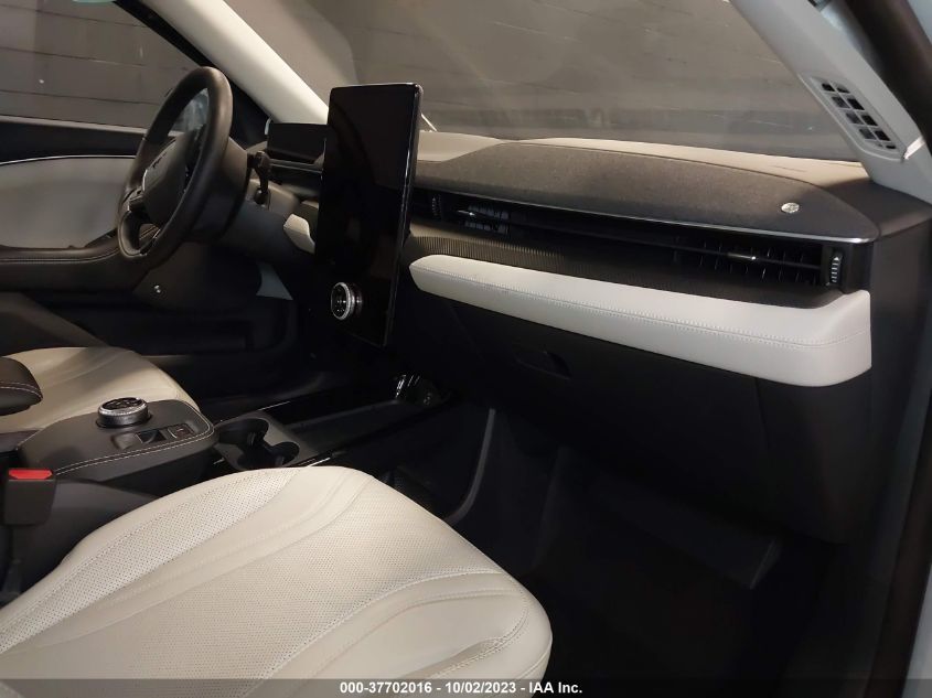 2022 FORD MUSTANG MACH-E PREMIUM 3FMTK3SS3NMA16183