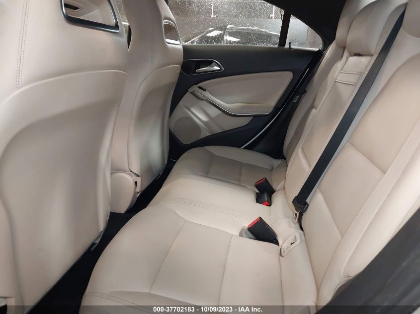 2016 MERCEDES-BENZ CLA CLA 250 WDDSJ4EB4GN374797