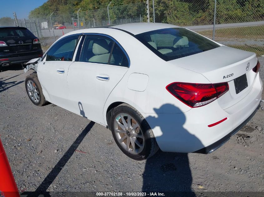2019 MERCEDES-BENZ A 220 - WDD3G4EB8KW025762