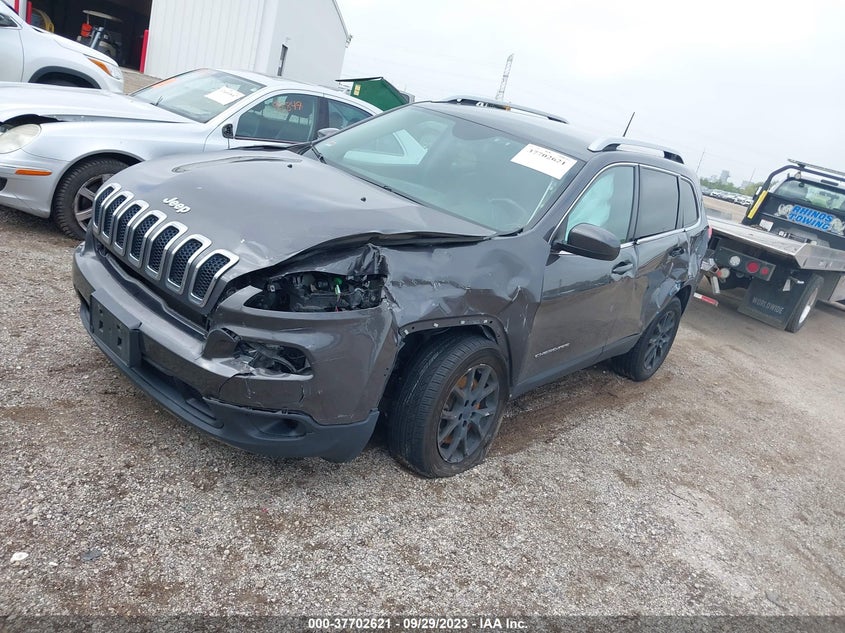 VIN 1C4PJLLB8JD584877 2018 JEEP CHEROKEE LATITUDE PLUS