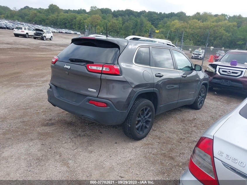VIN 1C4PJLLB8JD584877 2018 JEEP CHEROKEE LATITUDE PLUS