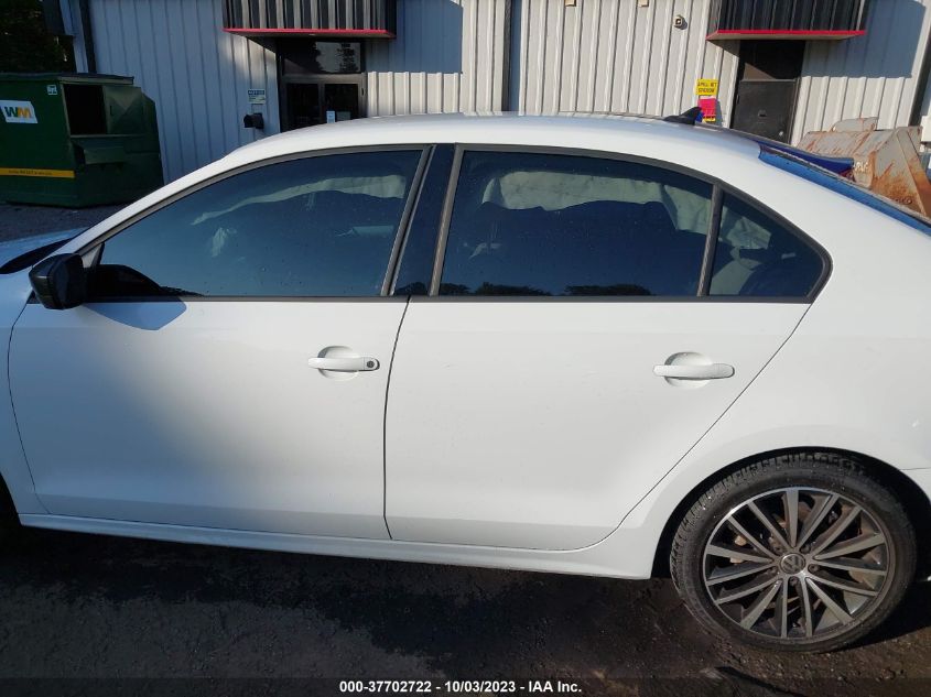 2016 VOLKSWAGEN JETTA SEDAN 1.8T SPORT - 3VWD17AJ5GM278363