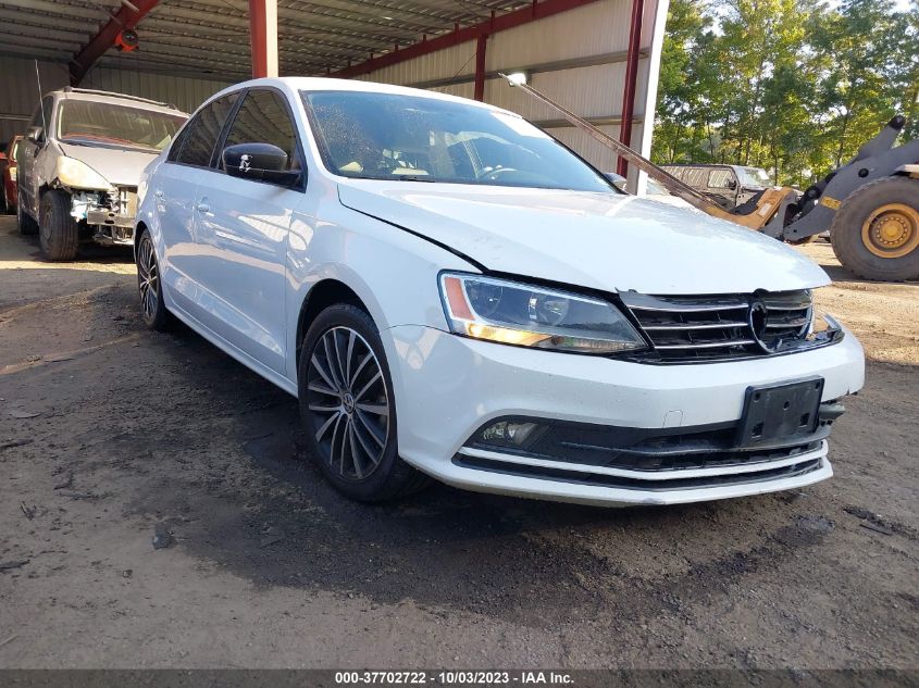 2016 VOLKSWAGEN JETTA SEDAN 1.8T SPORT - 3VWD17AJ5GM278363