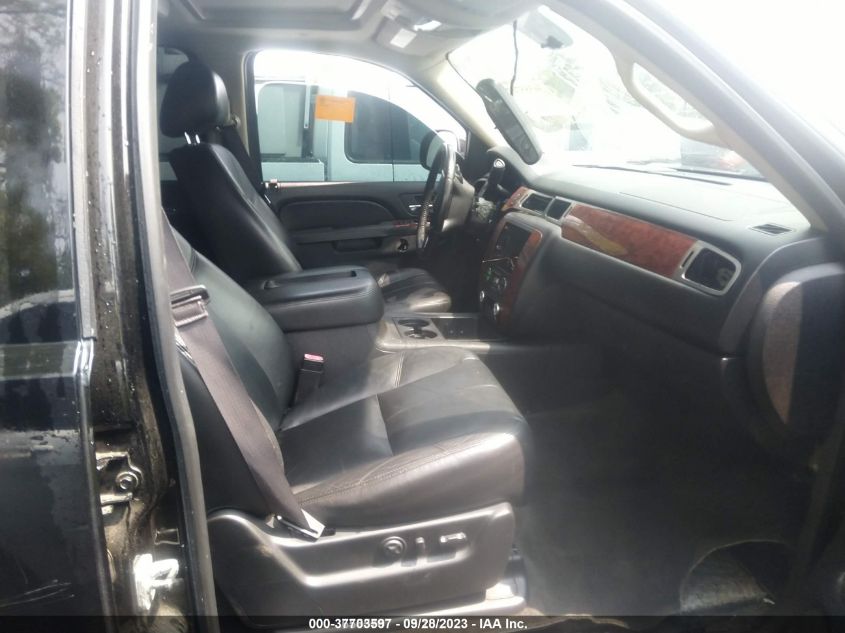 2013 CHEVROLET SUBURBAN 1500 LT - 1GNSKJE7XDR131539
