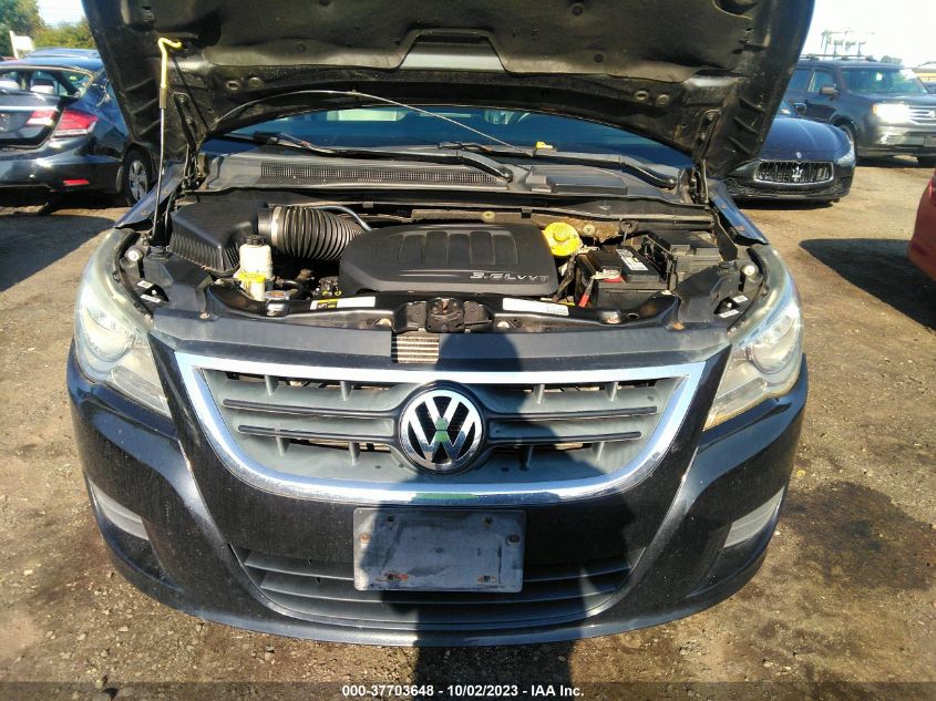2013 VOLKSWAGEN ROUTAN SE W/RSE & NAVIGATION 2C4RVABG3DR725578