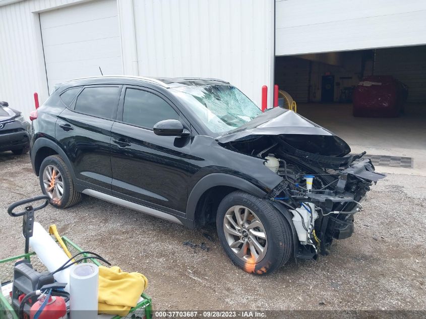 2017 HYUNDAI TUCSON SE - KM8J33A49HU354856