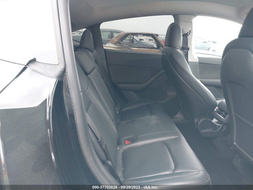 VIN 5YJYGDEE7MF300202 2021 TESLA MODEL Y LONG RANGE