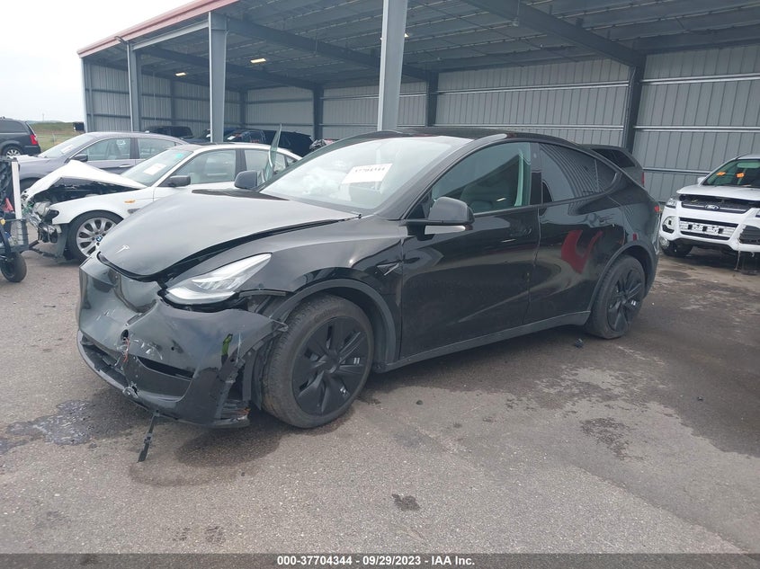 VIN 7SAYGDEE8NF322682 2022 TESLA MODEL Y LONG RANGE