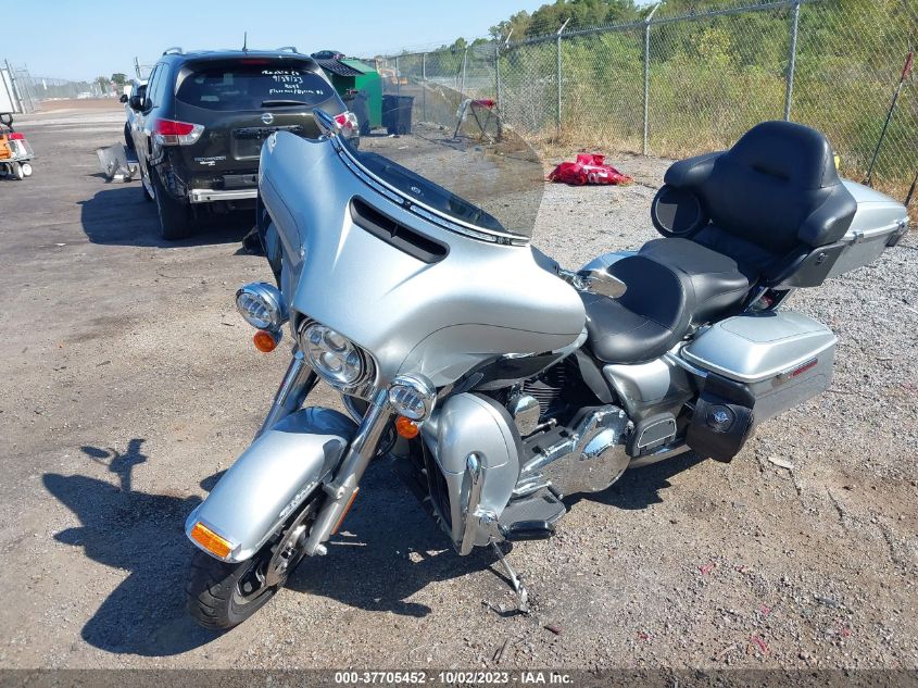 2015 HARLEY-DAVIDSON FLHTCUL ULTRA CLASSIC LOW - 1HD1KDM16FB694214