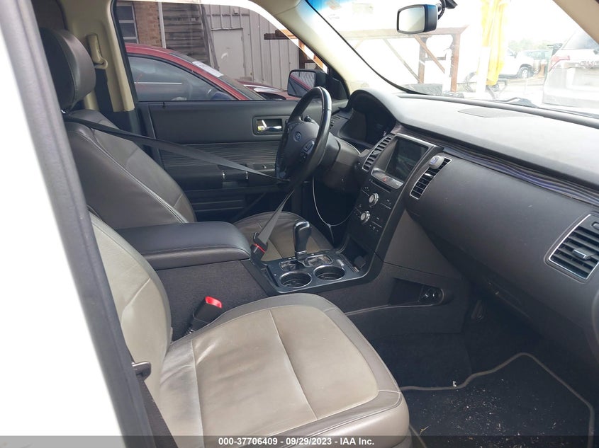 VIN 2FMGK5C82JBA22147 2018 FORD FLEX SEL