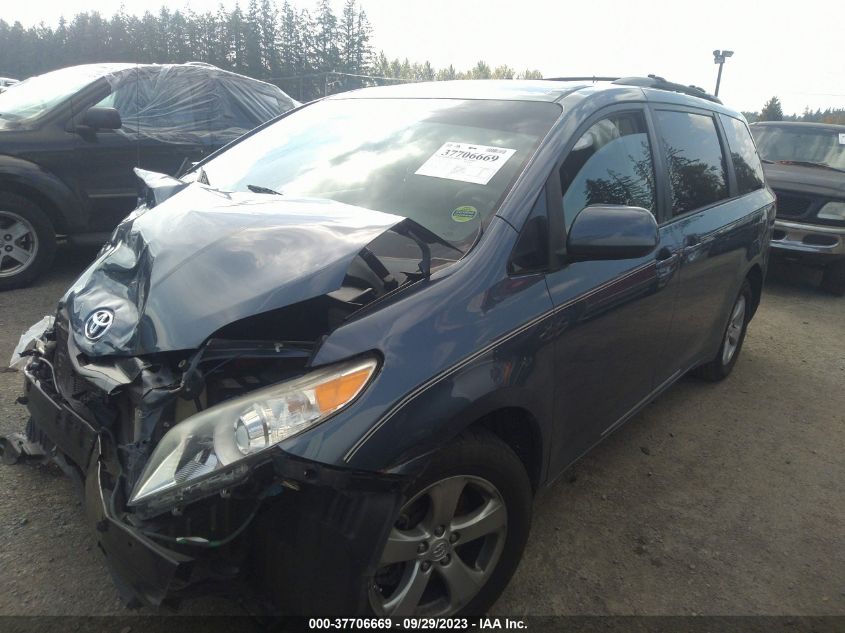 2014 TOYOTA SIENNA LE - 5TDKK3DC1ES432383