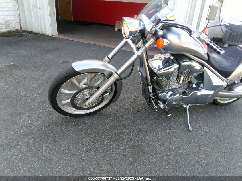 2010 HONDA VT1300 CX JH2SC6103AK001206