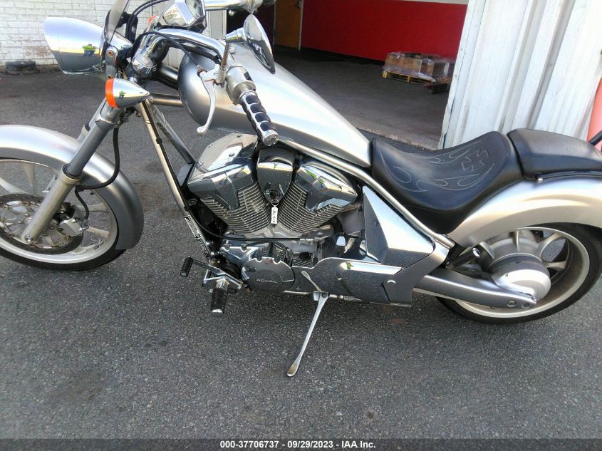 2010 HONDA VT1300 CX JH2SC6103AK001206