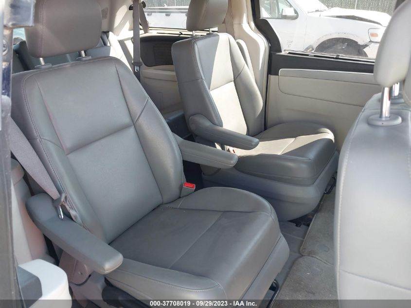 2013 VOLKSWAGEN ROUTAN SE W/RSE & NAVIGATION 2C4RVABG3DR725385