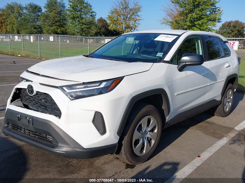 VIN 2T3F1RFV8PW329811 2023 TOYOTA RAV4 LE