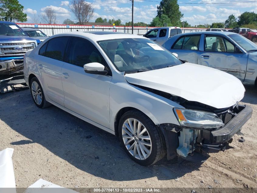 2013 VOLKSWAGEN JETTA SEDAN TDI W/PREMIUM/NAV - 3VWLL7AJ0DM413928