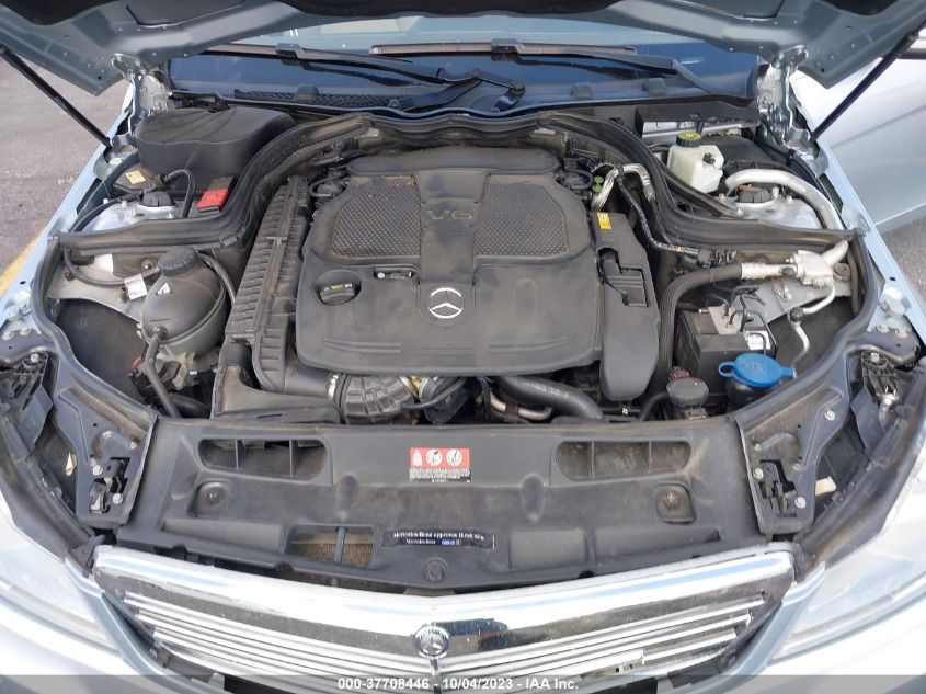 2014 MERCEDES-BENZ C 300 SPORT 4MATIC/LUXURY 4MATIC - WDDGF8ABXEG227051