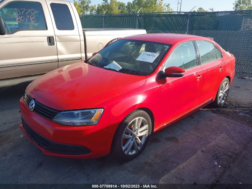 2014 VOLKSWAGEN JETTA SEDAN SE - 3VWD17AJ0EM416582