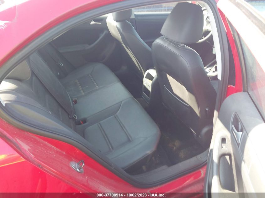 2014 VOLKSWAGEN JETTA SEDAN SE - 3VWD17AJ0EM416582
