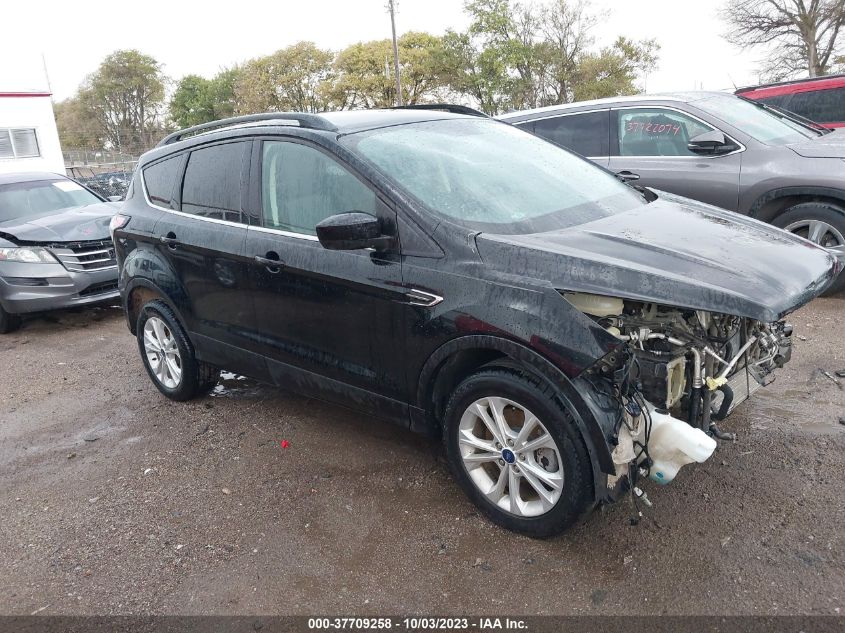 2017 FORD ESCAPE SE - 1FMCU9GD2HUC23946