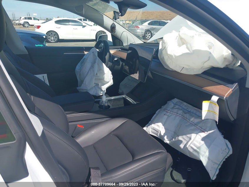 VIN 7SAYGAEE3PF868100 2023 TESLA MODEL Y LONG RANGE