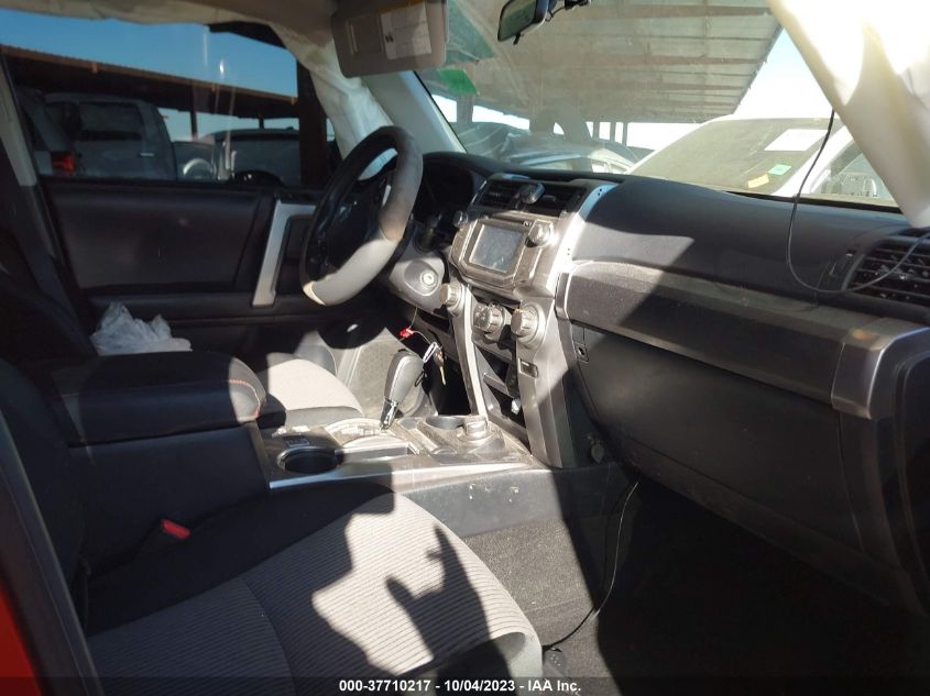 2018 TOYOTA 4RUNNER SR5 PREM/LTDL/TRAIL/TRD - JTEBU5JR6J5593676
