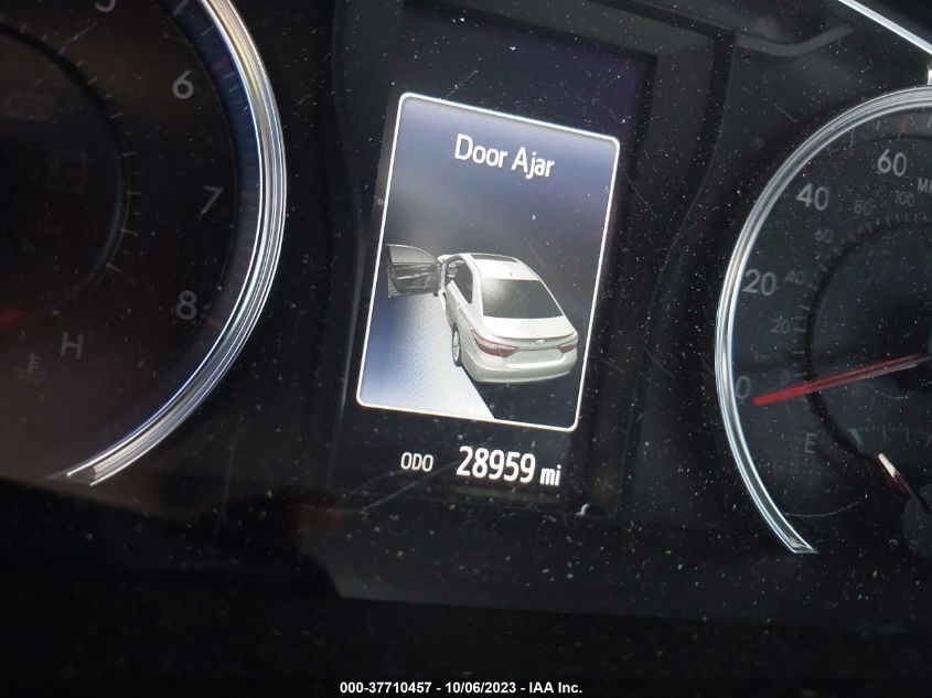 2016 TOYOTA CAMRY XLE/SE/LE/XSE - 4T1BF1FK4GU546580