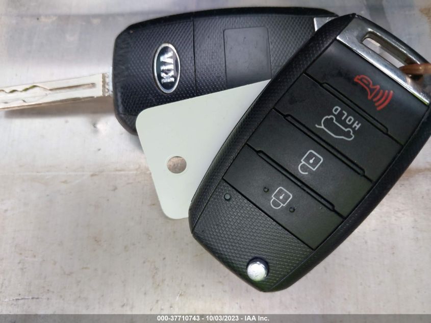 2015 KIA SOUL + - KNDJP3A55F7192706