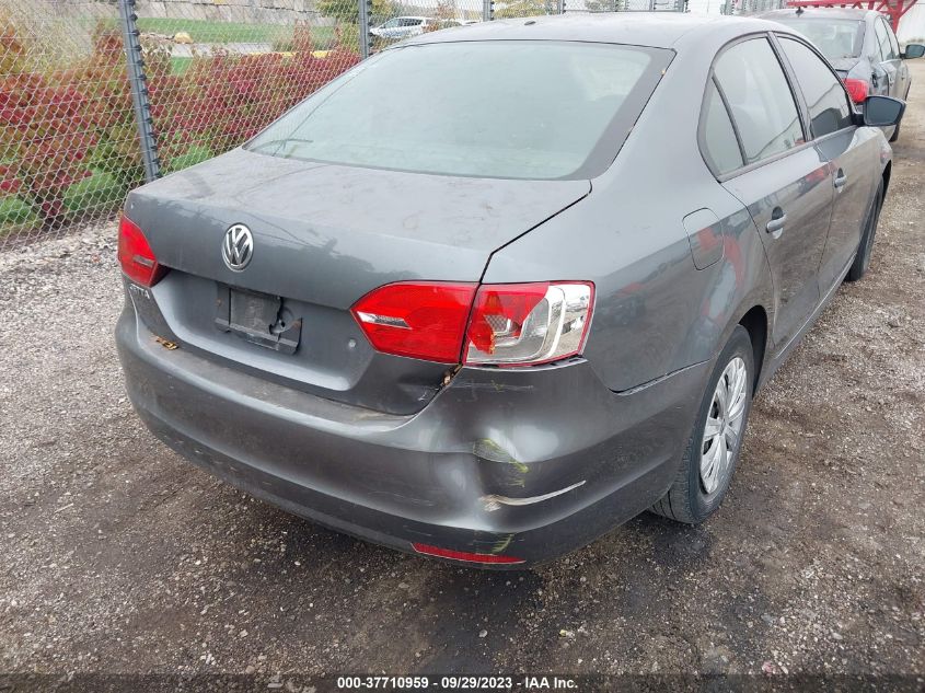 2014 VOLKSWAGEN JETTA SEDAN S - 3VW2K7AJXEM357822