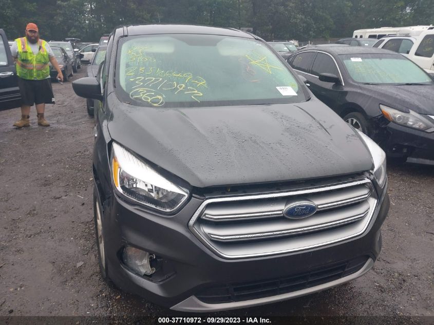 2017 FORD ESCAPE SE - 1FMCU9GD5HUA98330