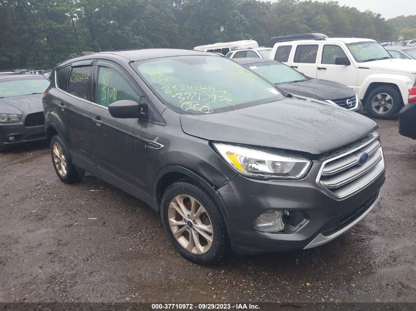 2017 FORD ESCAPE SE - 1FMCU9GD5HUA98330