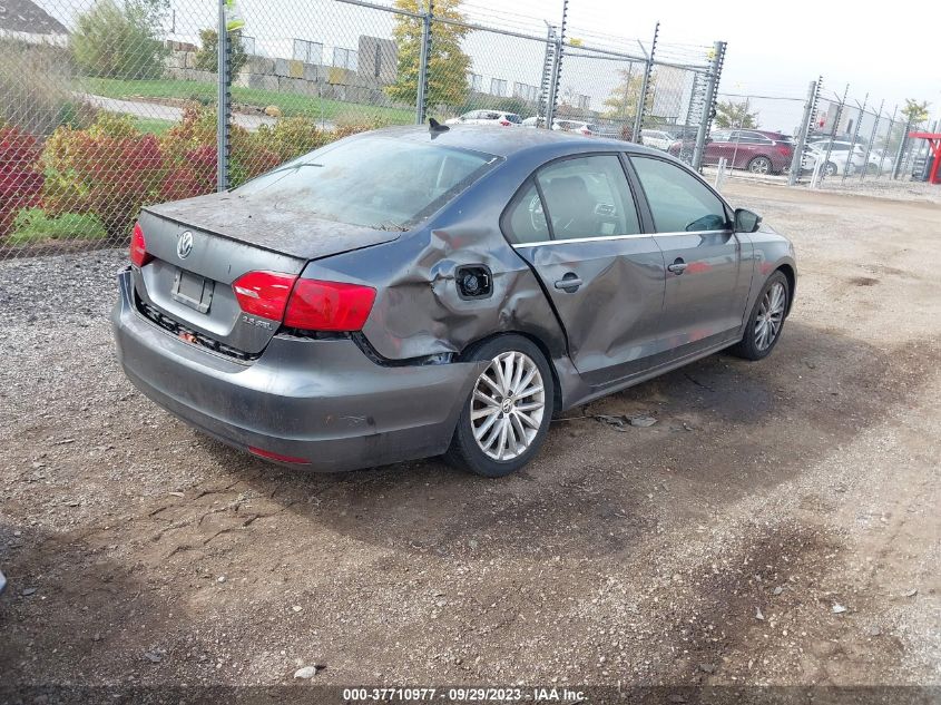 2013 VOLKSWAGEN JETTA SEDAN SEL W/NAV - 3VWLP7AJXDM435424