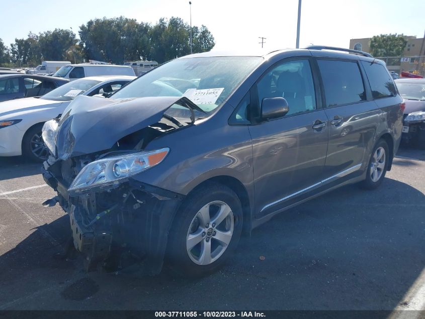 5TDKZ3DC2LS075384 2020 TOYOTA SIENNA, photo no. 2