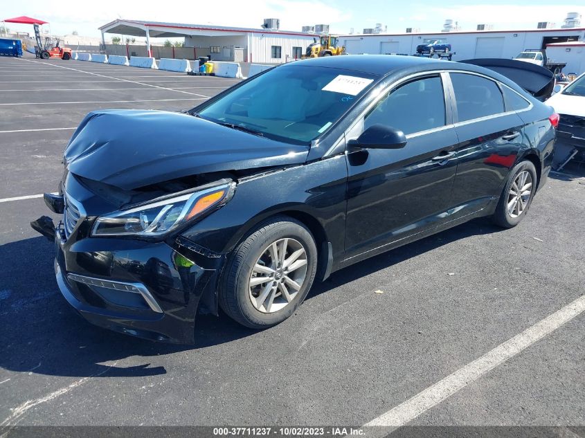 2015 HYUNDAI SONATA 2.4L SE - 5NPE24AF3FH206273