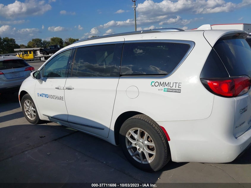 VIN 2C4RC1BG7LR106938 2020 CHRYSLER PACIFICA TOURING L
