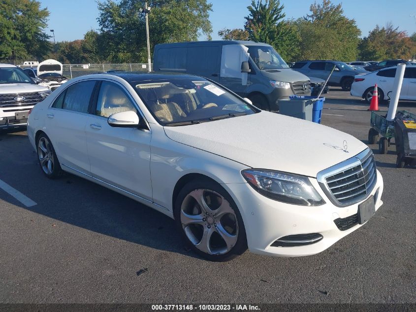 2015 MERCEDES-BENZ S-CLASS S 550 - WDDUG8FB3FA082965
