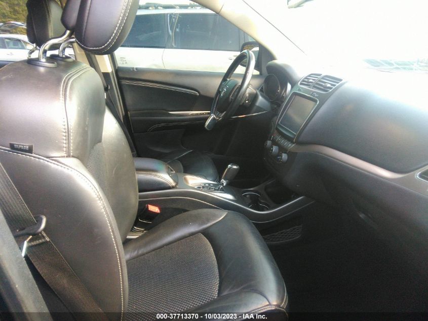 2020 DODGE JOURNEY CROSSROAD - 3C4PDCGB0LT268825