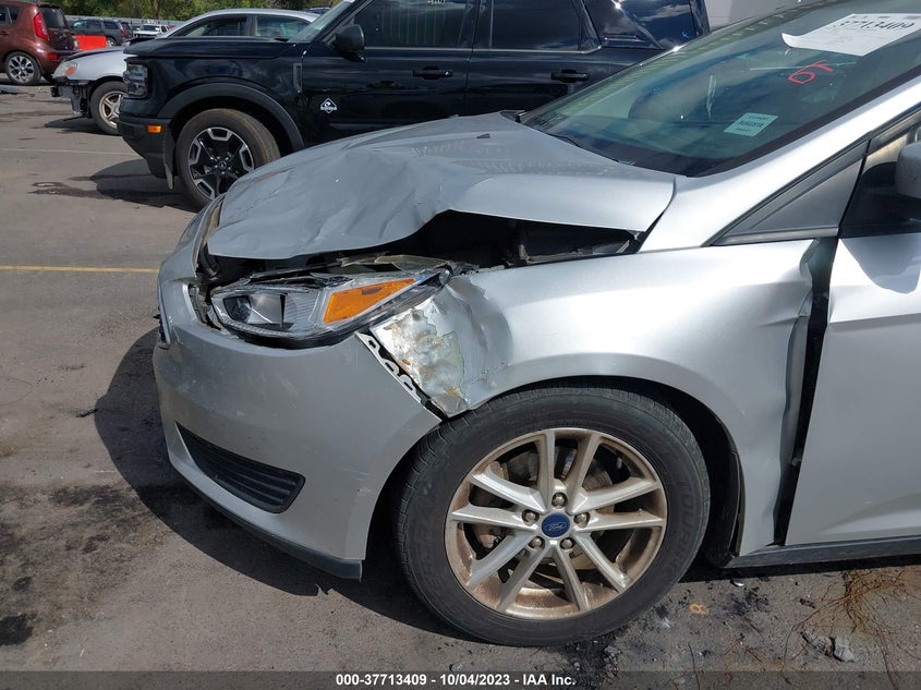 VIN 1FADP3K24HL241105 2017 FORD FOCUS SE