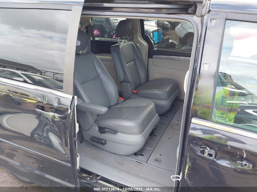 2013 VOLKSWAGEN ROUTAN SE W/RSE & NAVIGATION 2C4RVABG8DR724846